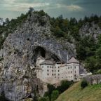 Höhlenburg_Predjama_in_Slovenien